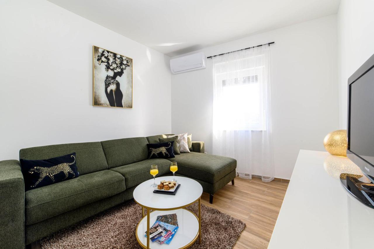 Appartamento Apartman Ivana Šibenik Esterno foto